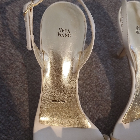 Vera Wang Sling Back Satin & Suede Bow Heels - Picture 2 of 10